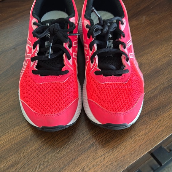 ASICS Kids' Red Running Shoes - Picture 3 of 5
